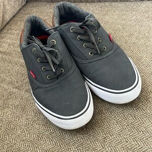 Levi’s men’s tennis shoes